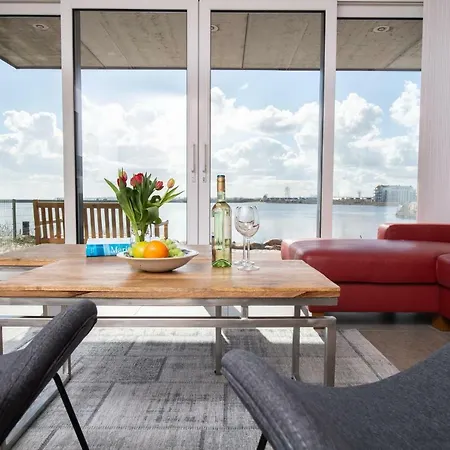 Dock 76 Main Appartement